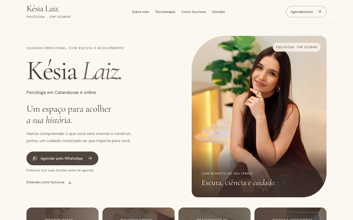 Página inicial do site da psicóloga Késia Laiz, vista no computador